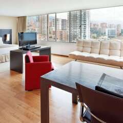 Отель Holiday Inn Express Medellin удобства в номере