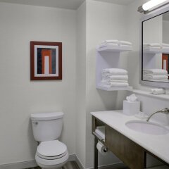Отель Hampton Inn And Suites By Hilton Columbus Scioto Downs ванная фото 2