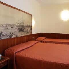 Hotel President комната для гостей фото 7