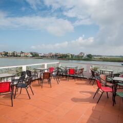 Отель Minh An Riverside Villa гостиничный бар