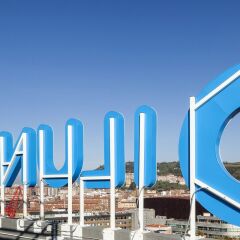 Ilunion Hotel Bilbao пляж