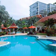Отель The Pe La Resort, Phuket бассейн фото 2