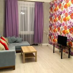 Апартаменты LUXKV Apartment on Nikolayeva комната для гостей фото 4