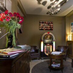 Hotel Des Arts Paris Montmartre развлечения