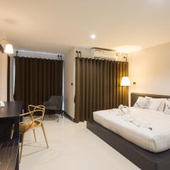 Well Timed Hotel комната для гостей