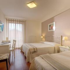 Hotel Giardino Suite&wellness Нумана комната для гостей фото 4