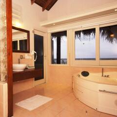 Cinnamon Dhonveli Maldives Hotel in North Male Atoll, Maldives from 527$, photos, reviews - zenhotels.com bathroom photo 2