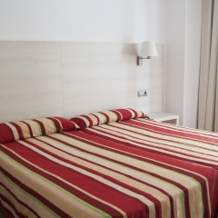 Отель Apartamentos Best Michelángelo Испания, Салоу - отзывы, цены и фото номеров - забронировать отель Apartamentos Best Michelángelo онлайн комната для гостей фото 5