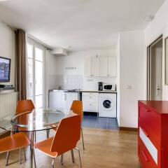 Отель BP Apartments - Charming Louvre Франция, Париж - отзывы, цены и фото номеров - забронировать отель BP Apartments - Charming Louvre онлайн комната для гостей фото 2