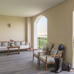 Отель Al Habtoor Polo Resort балкон
