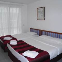 Отель Holidays Apart-Hotel Бельгия, Брюссель - 1 отзыв об отеле, цены и фото номеров - забронировать отель Holidays Apart-Hotel онлайн комната для гостей фото 3