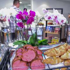 DoubleTree by Hilton Hotel Alana - Waikiki Beach питание фото 2