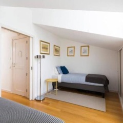 Отель Ola Lisbon - Principe Real IV Лиссабон комната для гостей фото 5