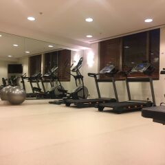 Evergreen Laurel Hotel фитнесс-зал фото 2