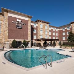 Отель Homewood Suites Denton бассейн