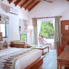 Отель Reethi Faru Resort 5* Вилла с различными типами кроватей фото 2