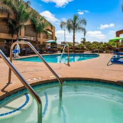 Отель Best Western Yuba City Inn бассейн