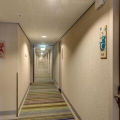 Отель MEININGER Hotel Amsterdam City West Нидерланды, Амстердам - 1 отзыв об отеле, цены и фото номеров - забронировать отель MEININGER Hotel Amsterdam City West онлайн интерьер отеля