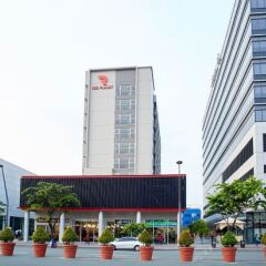 Отель Red Planet Aseana City, Manila городской автобус