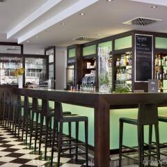 Fleming's Hotel München-City гостиничный бар
