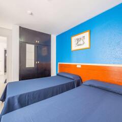 Отель Apartaments AR Monjardí Испания, Льорет-де-Мар - отзывы, цены и фото номеров - забронировать отель Apartaments AR Monjardí онлайн комната для гостей фото 3