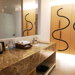Отель Crest Resort & Pool Villas ванная