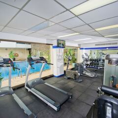 Отель Kingston Suites Bangkok фитнесс-зал