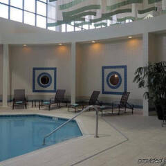 Отель Courtyard By Marriott Columbus West Колумбус бассейн