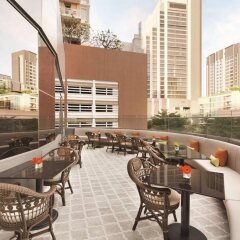 Отель Hyatt Place Bangkok Sukhumvit Бангкок гостиничный бар