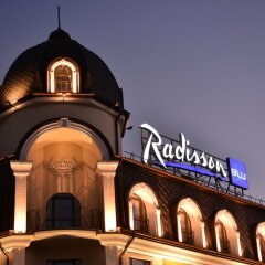 Radisson Blu Hotel, Kyiv Podil городской автобус
