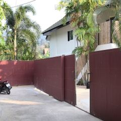 Апартаменты Jungle Apartment 2 Bedrooms парковка