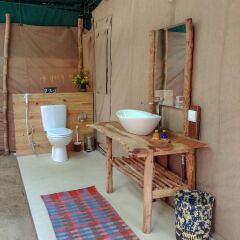 Отель Back of Beyond Dune Camp - Yala ванная