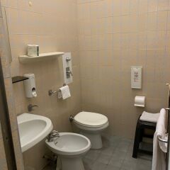 Hotel Calais ванная