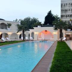 Отель Holiday Inn Istanbul City бассейн фото 3