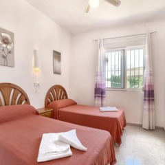 Отель Villa in Calpe - 104078 by MO Rentals комната для гостей фото 3