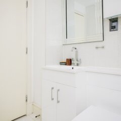 Отель Central Modern Apartment Великобритания, Лондон - отзывы, цены и фото номеров - забронировать отель Central Modern Apartment онлайн ванная