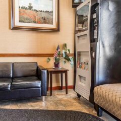Отель Comfort Inn At LaGuardia Airport США, Нью-Йорк - отзывы, цены и фото номеров - забронировать отель Comfort Inn At LaGuardia Airport онлайн интерьер отеля фото 3