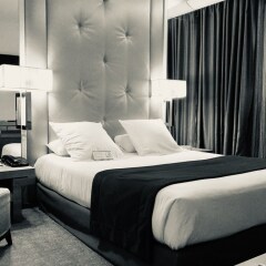 Отель Privilège Hôtel Mermoz Франция, Тулуза - отзывы, цены и фото номеров - забронировать отель Privilège Hôtel Mermoz онлайн комната для гостей фото 3