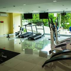 Отель Laguna Heights Pattaya Таиланд, Паттайя - отзывы, цены и фото номеров - забронировать отель Laguna Heights Pattaya онлайн фитнесс-зал фото 2