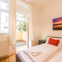 Отель Goldfisch Apartment am Augartenpark Австрия, Вена - отзывы, цены и фото номеров - забронировать отель Goldfisch Apartment am Augartenpark онлайн комната для гостей фото 4