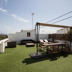 Отель Luxury Valencia Beach бассейн