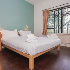 Апартаменты Stylish 1 Bedroom Apartment Near Kings Cross комната для гостей фото 2