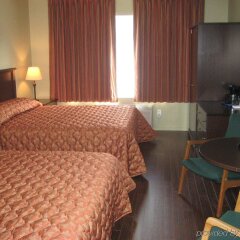 Отель Hôtel Le Voyageur de Québec Канада, Квебек - 1 отзыв об отеле, цены и фото номеров - забронировать отель Hôtel Le Voyageur de Québec онлайн комната для гостей фото 2
