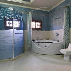Hotel Blue Sky Executive in Karachi, Pakistan from 59$, photos, reviews - zenhotels.com bathroom
