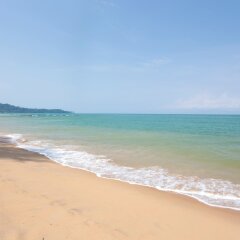 Отель La Vela Khao Lak пляж фото 2