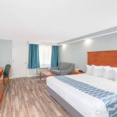 Отель Days Inn by Wyndham Gatlinburg On The River комната для гостей фото 4