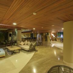 Bedrock Hotel Kuta Bali бассейн фото 2