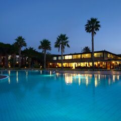 Hotel Corte Rosada Resort & Spa бассейн