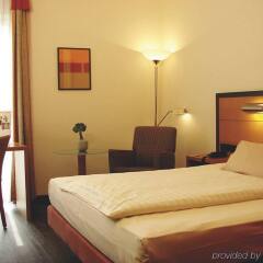 Отель Park Inn City-West Кёльн комната для гостей фото 4