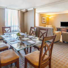Отель Crowne Plaza Toronto Airport Канада, Торонто - отзывы, цены и фото номеров - забронировать отель Crowne Plaza Toronto Airport онлайн в номере